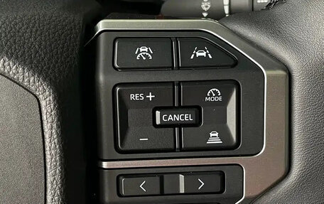 Toyota Land Cruiser Prado, 2024 год, 10 250 000 рублей, 11 фотография