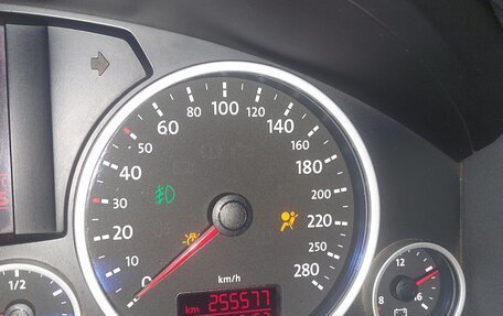 Volkswagen Touareg III, 2009 год, 1 200 000 рублей, 14 фотография