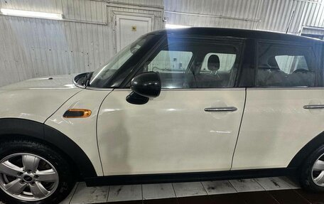 MINI Hatch, 2016 год, 1 340 000 рублей, 3 фотография