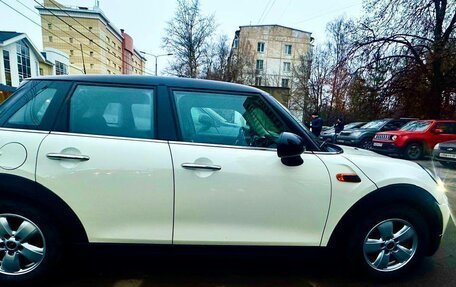 MINI Hatch, 2016 год, 1 340 000 рублей, 11 фотография