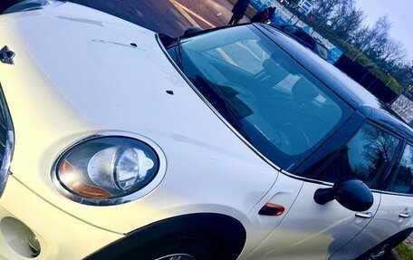 MINI Hatch, 2016 год, 1 340 000 рублей, 14 фотография