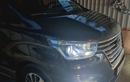 Hyundai Grand Starex Grand Starex I рестайлинг 2, 2019 год, 4 050 000 рублей, 5 фотография