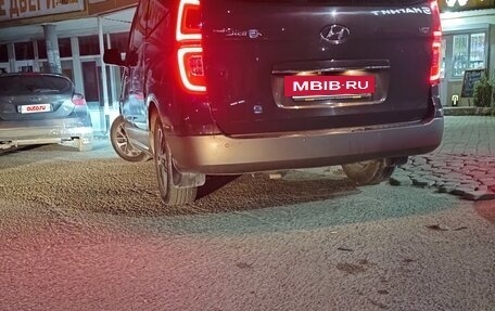 Hyundai Grand Starex Grand Starex I рестайлинг 2, 2019 год, 4 050 000 рублей, 7 фотография