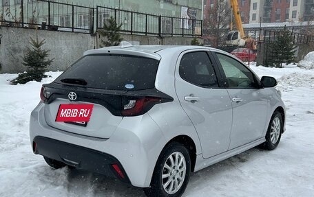 Toyota Yaris, 2020 год, 1 265 000 рублей, 3 фотография