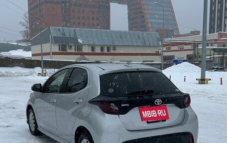 Toyota Yaris, 2020 год, 1 265 000 рублей, 5 фотография