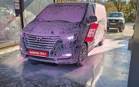 Hyundai Grand Starex Grand Starex I рестайлинг 2, 2019 год, 4 050 000 рублей, 24 фотография