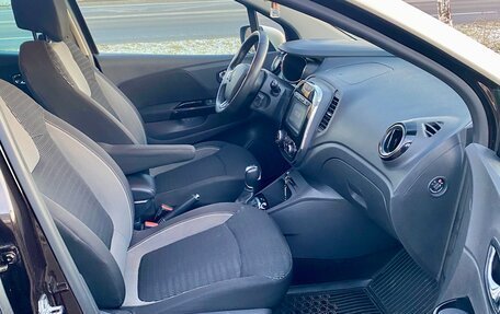 Renault Kaptur I рестайлинг, 2016 год, 1 840 000 рублей, 14 фотография