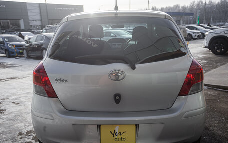 Toyota Vitz, 2009 год, 687 000 рублей, 6 фотография