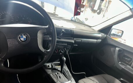 BMW 3 серия, 1999 год, 240 000 рублей, 11 фотография