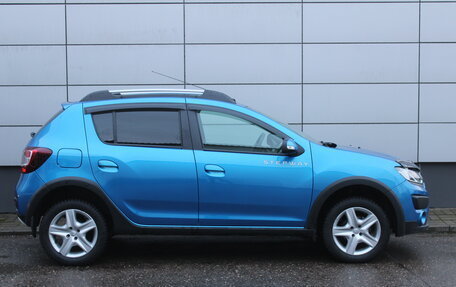 Renault Sandero II рестайлинг, 2018 год, 882 000 рублей, 4 фотография