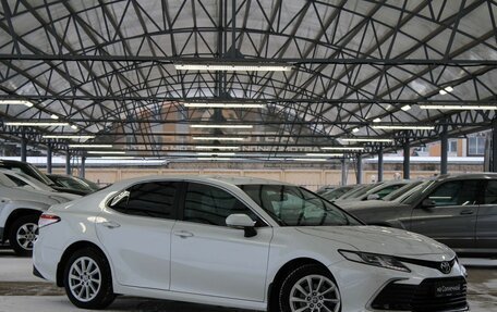 Toyota Camry, 2021 год, 3 250 000 рублей, 7 фотография