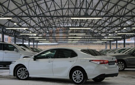 Toyota Camry, 2021 год, 3 250 000 рублей, 3 фотография