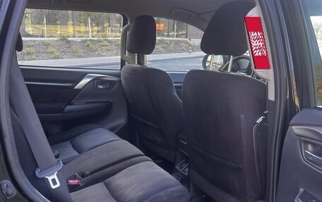 Mitsubishi Pajero Sport III рестайлинг, 2020 год, 3 000 000 рублей, 8 фотография