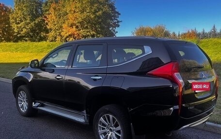 Mitsubishi Pajero Sport III рестайлинг, 2020 год, 3 000 000 рублей, 11 фотография