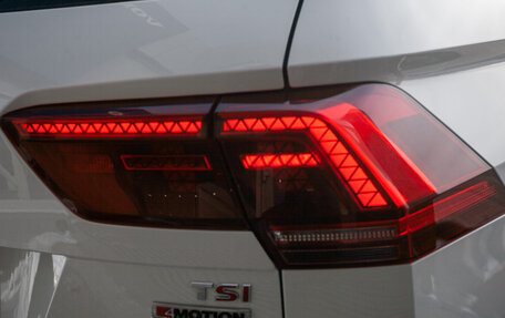 Volkswagen Tiguan II, 2017 год, 2 098 000 рублей, 7 фотография