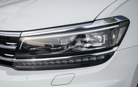 Volkswagen Tiguan II, 2017 год, 2 098 000 рублей, 3 фотография