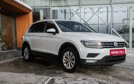Volkswagen Tiguan II, 2017 год, 2 098 000 рублей, 8 фотография