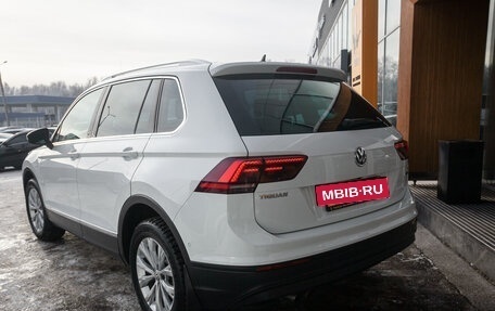 Volkswagen Tiguan II, 2017 год, 2 098 000 рублей, 5 фотография