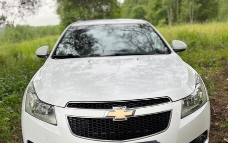 Chevrolet Cruze II, 2012 год, 800 000 рублей, 7 фотография