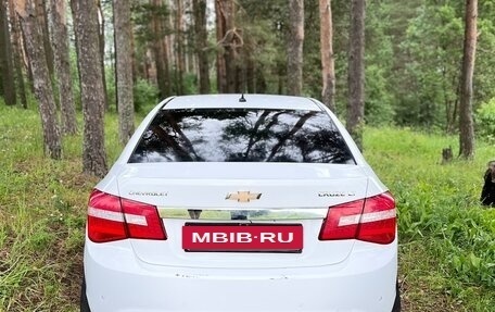 Chevrolet Cruze II, 2012 год, 800 000 рублей, 6 фотография