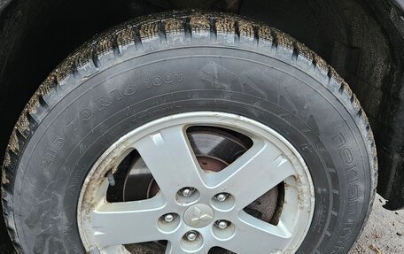 Mitsubishi Outlander III рестайлинг 3, 2011 год, 890 000 рублей, 9 фотография