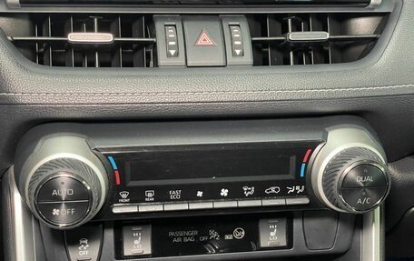 Toyota RAV4, 2020 год, 4 000 000 рублей, 15 фотография