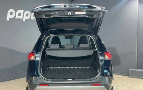 Toyota RAV4, 2020 год, 4 000 000 рублей, 5 фотография