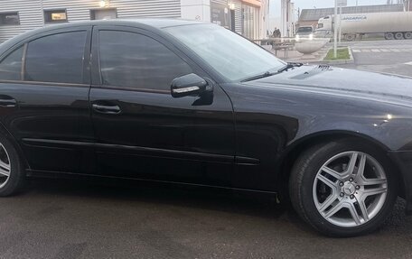 Mercedes-Benz E-Класс, 2008 год, 900 000 рублей, 1 фотография