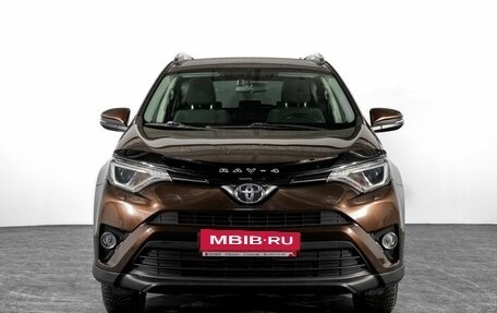 Toyota RAV4, 2017 год, 1 930 000 рублей, 2 фотография