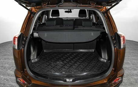 Toyota RAV4, 2017 год, 1 930 000 рублей, 16 фотография