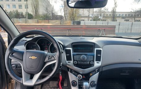 Chevrolet Cruze II, 2012 год, 810 000 рублей, 7 фотография