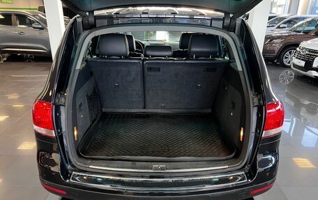 Volkswagen Touareg III, 2005 год, 995 000 рублей, 7 фотография