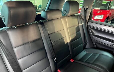 Volkswagen Touareg III, 2005 год, 995 000 рублей, 13 фотография