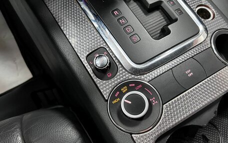 Volkswagen Touareg III, 2005 год, 995 000 рублей, 20 фотография