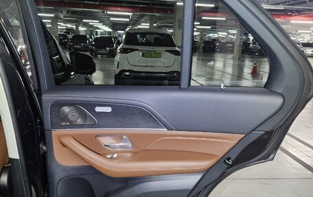 Mercedes-Benz GLE, 2024 год, 13 000 000 рублей, 22 фотография