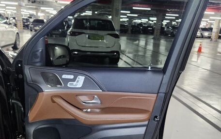 Mercedes-Benz GLE, 2024 год, 13 000 000 рублей, 25 фотография