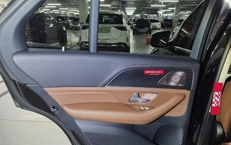 Mercedes-Benz GLE, 2024 год, 13 000 000 рублей, 16 фотография