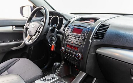 KIA Sorento II рестайлинг, 2012 год, 1 348 000 рублей, 33 фотография