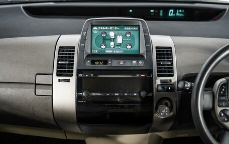 Toyota Prius, 2008 год, 900 000 рублей, 11 фотография