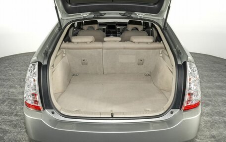 Toyota Prius, 2008 год, 900 000 рублей, 16 фотография