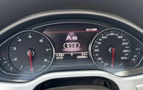 Audi A8, 2010 год, 1 300 000 рублей, 4 фотография