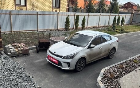KIA Rio IV, 2018 год, 1 080 000 рублей, 1 фотография