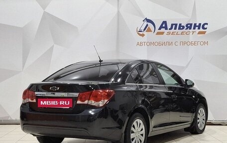 Chevrolet Cruze II, 2011 год, 700 000 рублей, 3 фотография