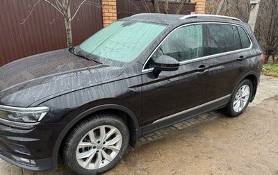 Volkswagen Tiguan II, 2018 год, 2 980 000 рублей, 1 фотография
