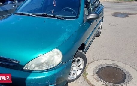 KIA Rio II, 2001 год, 150 000 рублей, 3 фотография