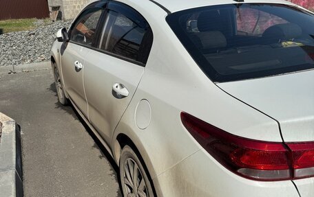 KIA Rio IV, 2018 год, 1 080 000 рублей, 5 фотография