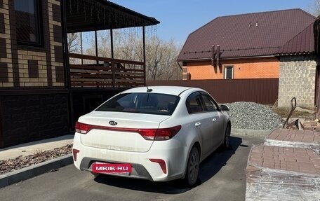 KIA Rio IV, 2018 год, 1 080 000 рублей, 3 фотография