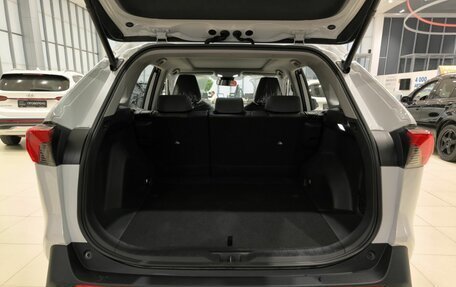 Toyota RAV4, 2025 год, 4 350 000 рублей, 10 фотография