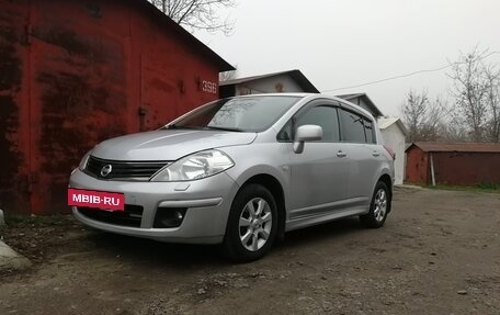 Nissan Tiida, 2010 год, 890 000 рублей, 2 фотография