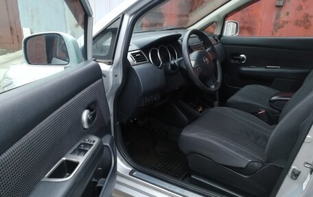 Nissan Tiida, 2010 год, 890 000 рублей, 10 фотография